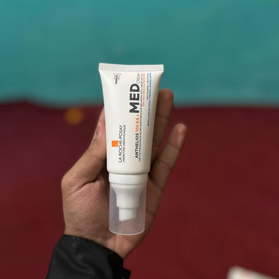 La Roche Posay Anthelios 100 KA Plus MED Cream Providing Advanced Sun Protection Everyday Skin Care Support - Image 4