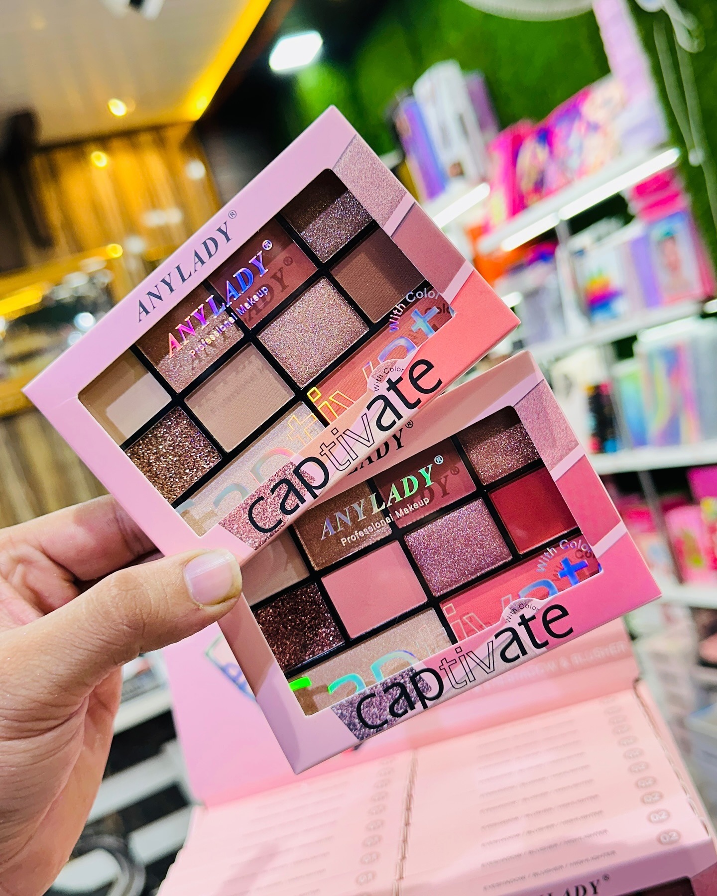 ANYLADY Captivate Professional Makeup Palette - 9-Shade Eyeshadow & Blusher Kit with High-Pigment Matte, Shimmer & Glitter Finishes - Image 4