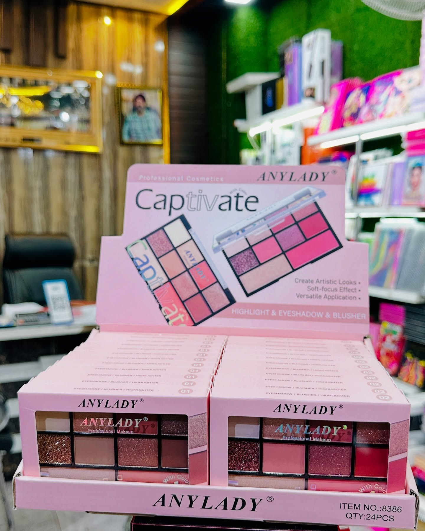 ANYLADY Captivate Professional Makeup Palette - 9-Shade Eyeshadow & Blusher Kit with High-Pigment Matte, Shimmer & Glitter Finishes - Image 2